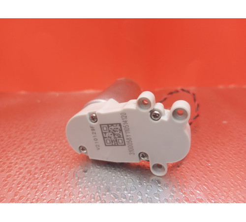 Мотор редуктор основной щетки для робот пылесоса Xiaomi Mi Roborock E4 / E452-02 оригинал с разбора