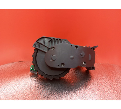 Колесо с редуктором правое R для робот пылесоса Xiaomi Mi Roborock E5 / E502-02 оригинал с разбора