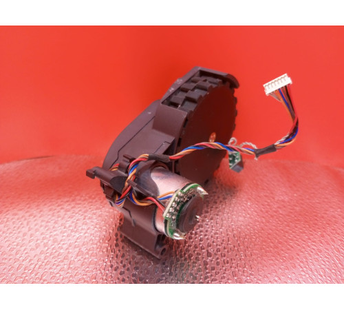 Колесо с редуктором правое R для робот пылесоса Xiaomi Mi Roborock E5 / E502-02 оригинал с разбора