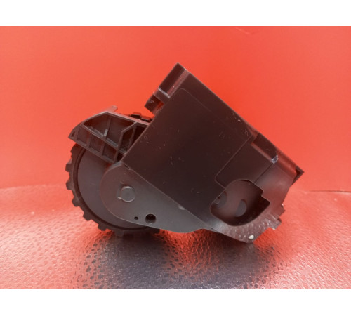 Колесо с редуктором правое R для робот пылесоса Xiaomi Mi Roborock Sweep One S5 / S50 – S55 оригинал с разбора