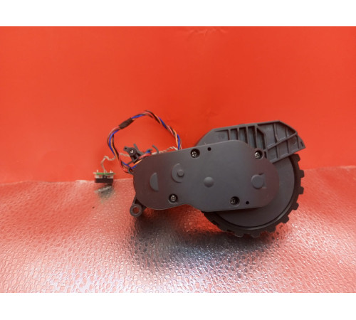 Колесо с редуктором левое L для робот пылесоса Xiaomi Mi Roborock S6 MaxV S6V52-02 оригинал с разбора