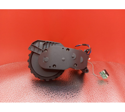 Колесо с редуктором правое R для робот пылесоса Xiaomi Roborock S6 Pure S6P02-02 оригинал с разбора