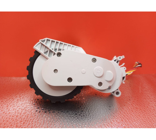 Колесо с редуктором правое R для робот пылесоса Xiaomi Mi Robot Vacuum Mop 2 Pro / MJSTL1SH / MJST1SHW оригинал с разбора